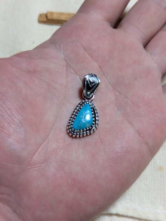 ブルージェムターコイズ ペンダント | iichi 日々の暮らしを