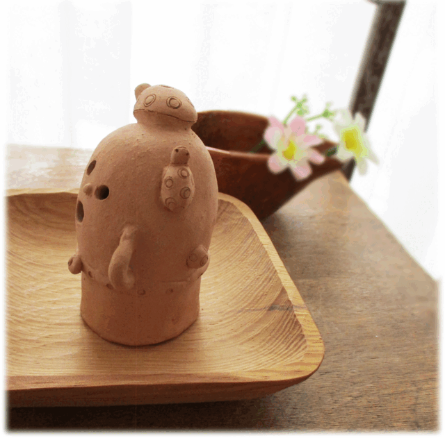 ハニワちゃん】と亀の親子 | iichi 日々の暮らしを心地よくする