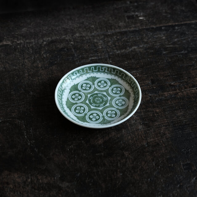 花と入子菱◆緑で素敵。印判小皿　骨董・antiques　古道具　古民家　丁寧な暮らしに。明治期〜大正期