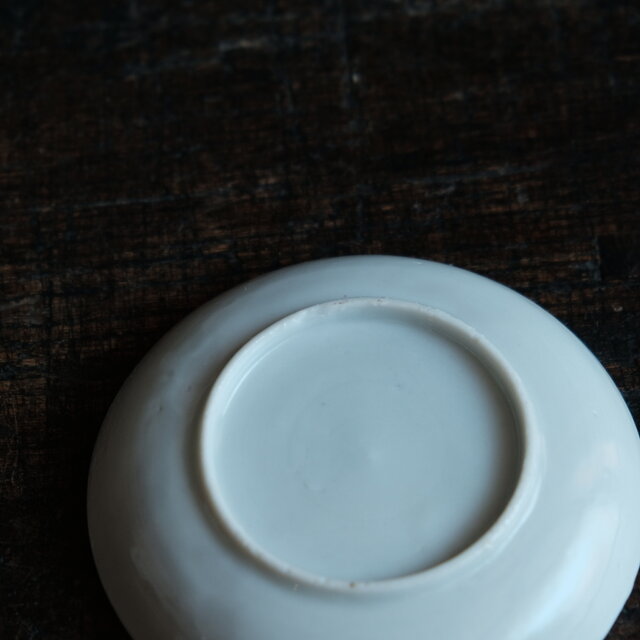 見込みに巻物◇素朴な風景図 瀬戸焼 赤絵金彩小皿 骨董/antiques 器 古