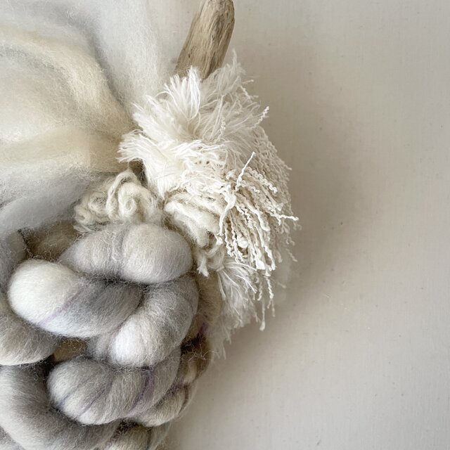 流木 オブジェ 『貝の記憶を聴く,a.』 | iichi 日々の暮らしを心地よく