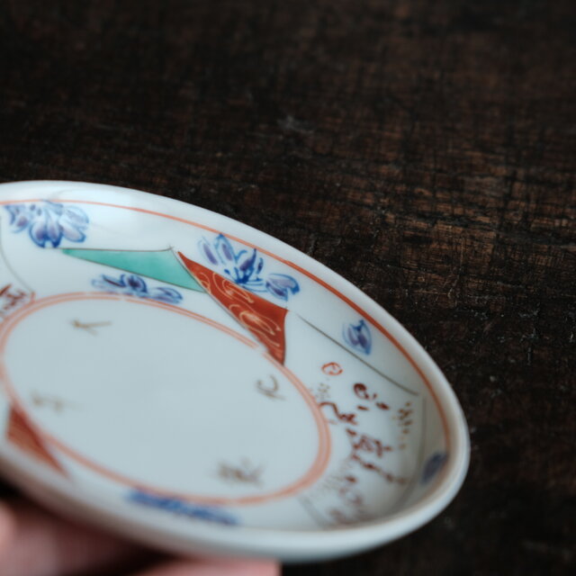 大化年製◇花や漢文。伊万里 赤絵金彩小皿 骨董/antiques 器 古美術