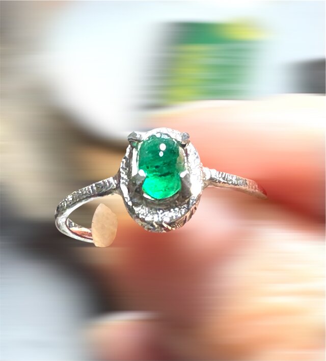 カボションエメラルド手彫りリング カボションエメラルド手彫りリング | iichi 日々の暮らしを心地よく