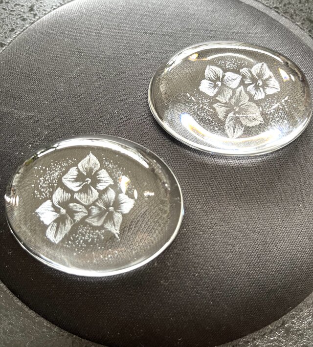 紫陽花の箸置き・ペア〜手彫りガラス〜