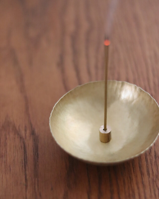 ころりとした真鍮のお香立て [ 真鍮香鉢 ] | iichi 日々の暮らしを