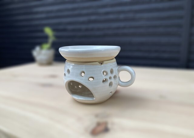 マグカップ香炉⭐︎茶香炉⭐︎アロマポット⭐︎ランプシェード⭐︎白花