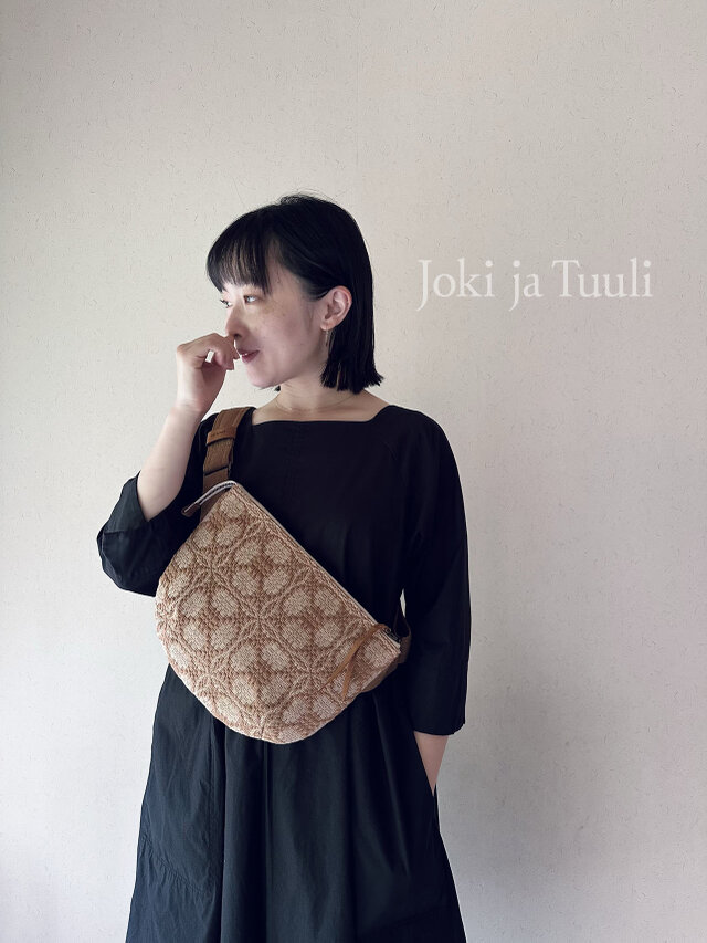 bodybag[手織りボディバッグ] ベージュ×金茶