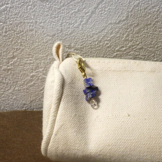 495/14kgfラピスラズリと青系小粒チャーム 24edefd122e3314c94d9ec54c31a4c