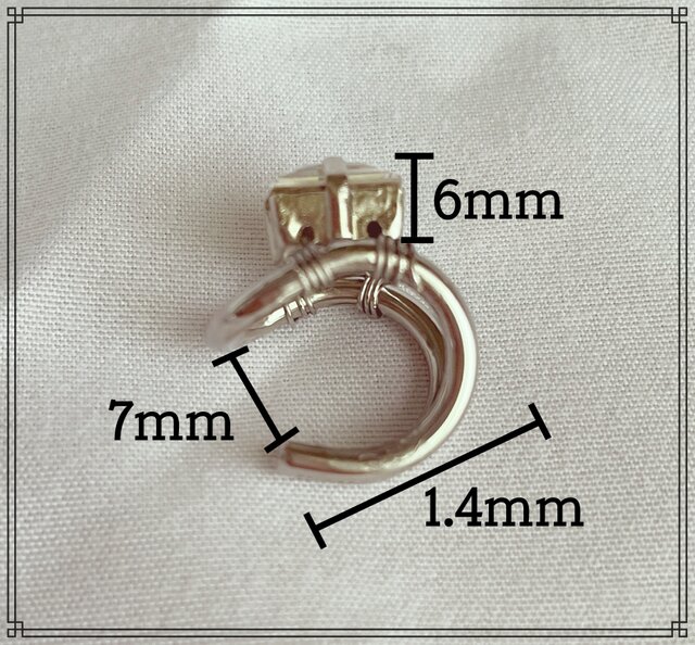 ラスト1個 スワロフスキー使用イヤーカフ スワロフスキー イヤーカフ」の人気商品一覧 | 安い商品を通販サイト