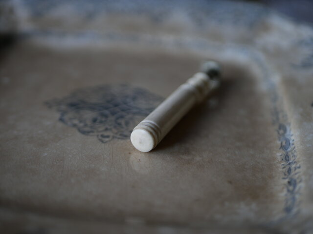 イニシャル RT シーリングスタンプ アイボリー フランスアンティーク