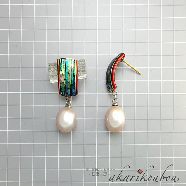 K18】螺鈿とパールの漆ピアス 金蒔絵 赤 螺鈿ピアス スイング 漆