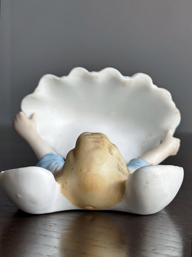 ビスク製 天使 ベニティエ 聖水盤 水色 フランス アンティーク 0502291