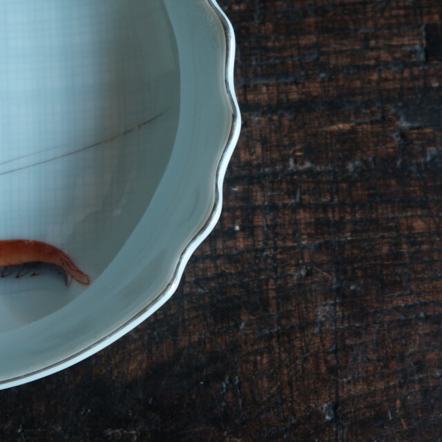 格子柄と海老◇美濃焼 青磁銀彩変形皿 刺身皿 丁寧な暮らしに。古民家