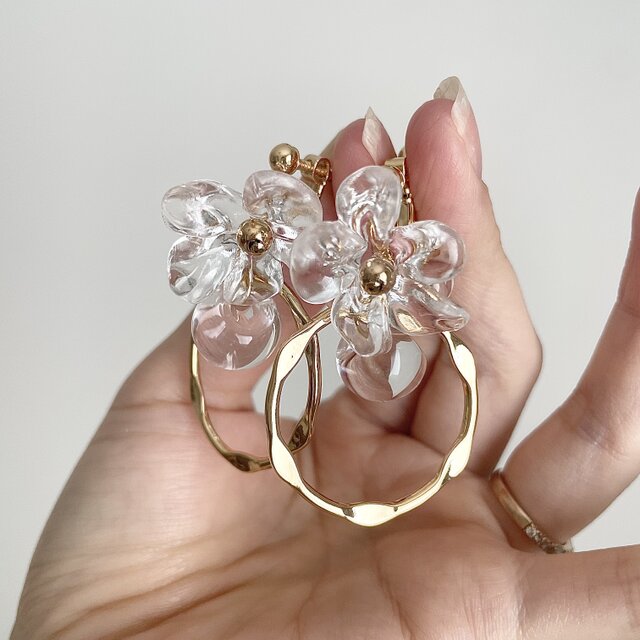 【 ﾋﾟｱｽ / ｲﾔﾘﾝｸﾞ】clear flower