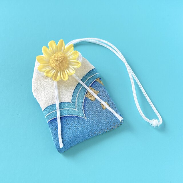 向日葵と海辺の記憶）元巫女が作る花のお守り袋 | iichi 日々の暮らし