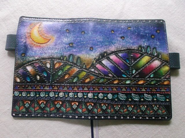 ほぼ日手帳対応 牛革文庫サイズ手帳カバー 刻印＆拭き染め | iichi