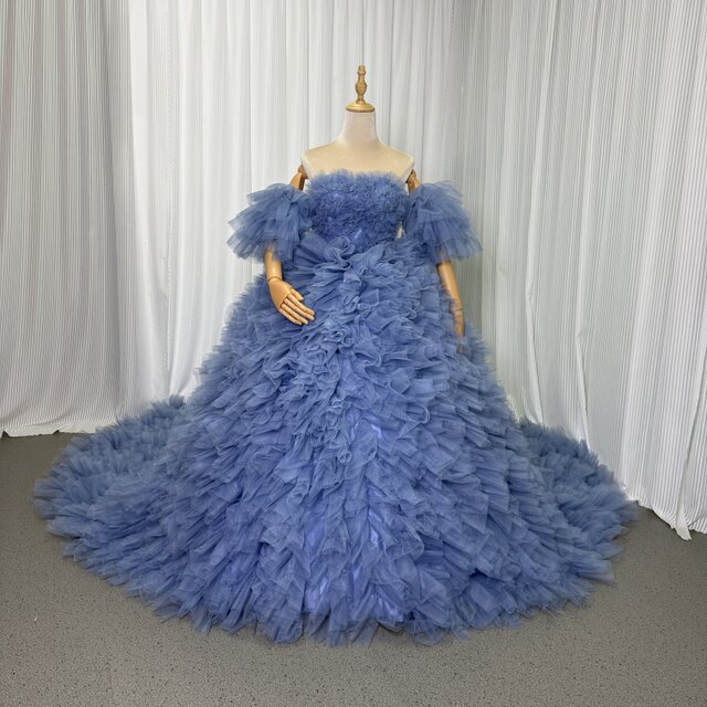 豪華！カラードレス ブルー ベアトップ フリル袖 もこもこドレス ロングトレーン 編み上げ 抜群のおしゃれ見え
