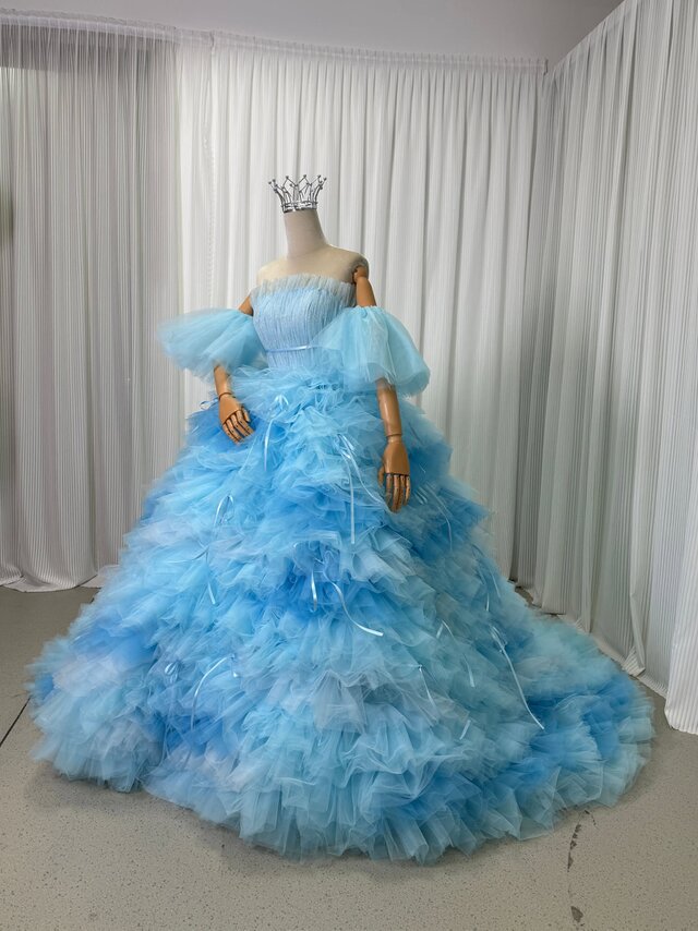 実例写真！カラードレス ブルー もこもこドレス ふわふわ袖 リボン
