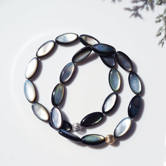 黒蝶貝のオーバルコルゲートブレスレット　～十六夜（いざよい）