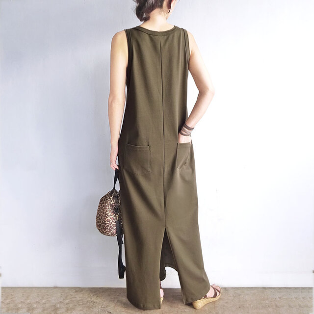 コットンリブ ノースリーブロングワンピース（カーキ） | iichi 日々の