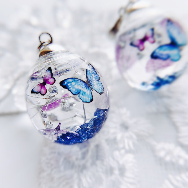 mystic purple 紫陽花とモルフォ蝶のガラスドーム ネックレス | iichi
