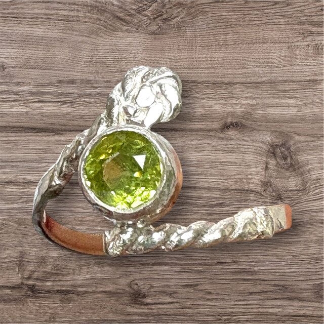 スフェーンのリング スフェーンのリング | iichi 日々の暮らしを心地よくする