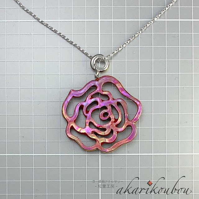 『送料無料！』ヴィンテージクロスペンダント【恒久の時を超え繊細な装飾と頑丈さ！】 cg-sp2569.jpg