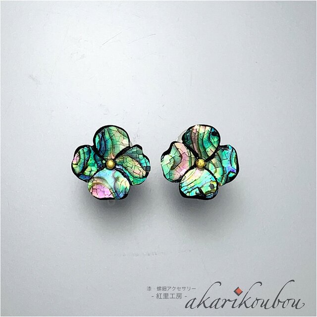 sv925】螺鈿イヤリング フラワーモチーフ 純金箔 漆工芸