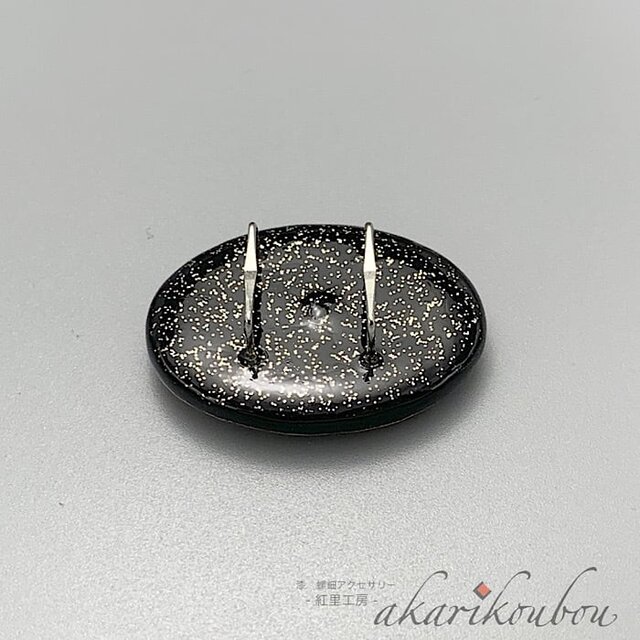 蒔絵・螺鈿帯留め 七宝つなぎ紋 楕円 彫刻 螺鈿 銀蒔絵 純金蒔絵