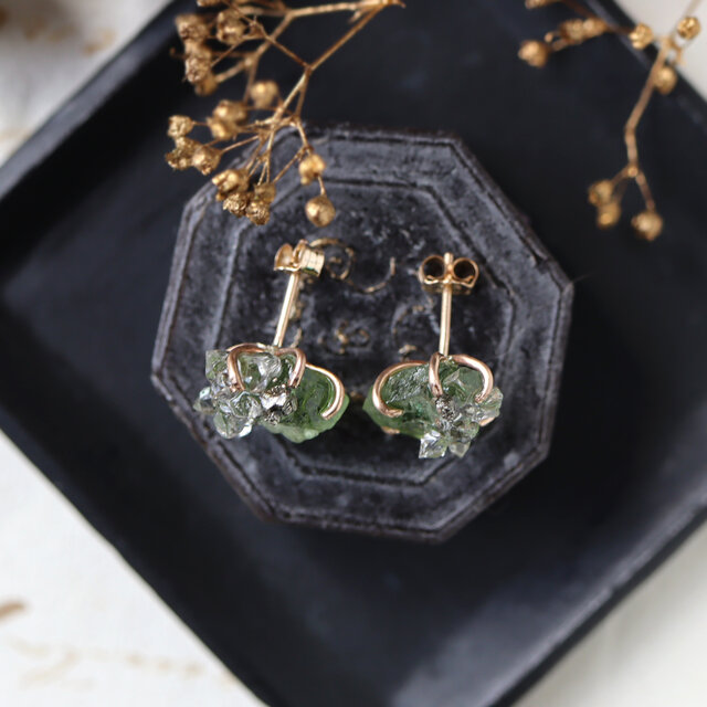 インドグリーン宝石ピアス 青りんごのピアス 天然石 グリーンアベンチュリン 14Kgf