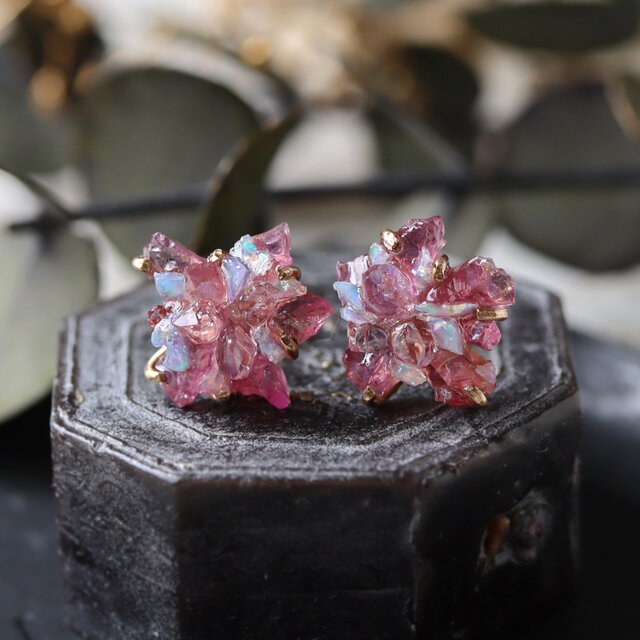 スピネルとオパールのピアス