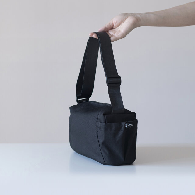 撥水ナイロン 横長軽量ショルダー／ボディ｜5ポケット｜長財布