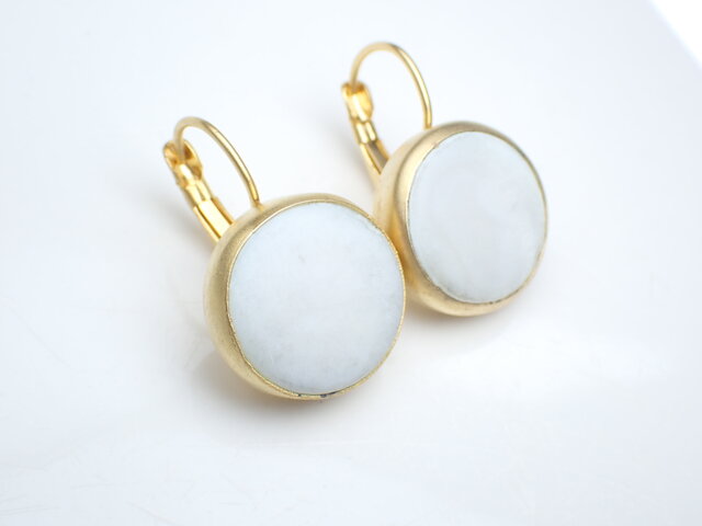 【★完売必至★】ETRO ☆ マザーオブパール ピアス kira-mother-of-pearl-drop-
