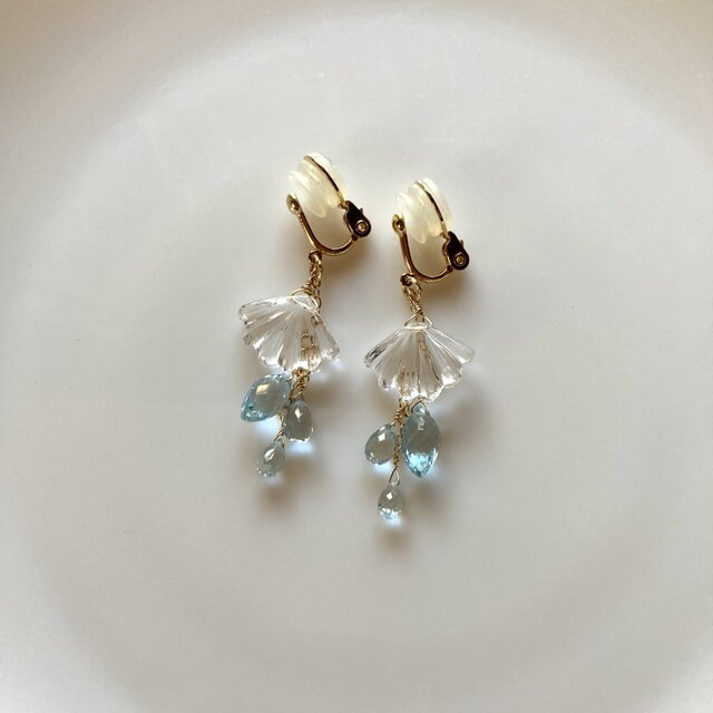 ブラウンシェル×水晶カービングピアス(イヤリング) ブラウンシェル×水晶カービングピアス(イヤリング)