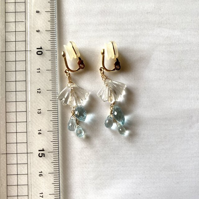 ブラウンシェル×水晶カービングピアス(イヤリング) ブラウンシェル×水晶カービングピアス(イヤリング)