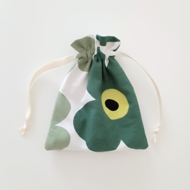 巾着ポーチ 【選べる3色】花柄 北欧 ハンドメイド | iichi 日々の