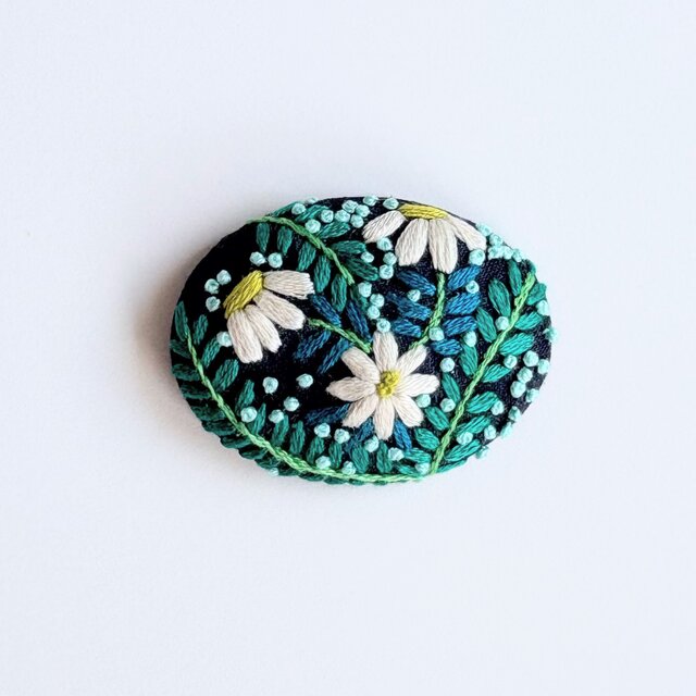 小さなお花の刺繍ブローチ・botanical#380