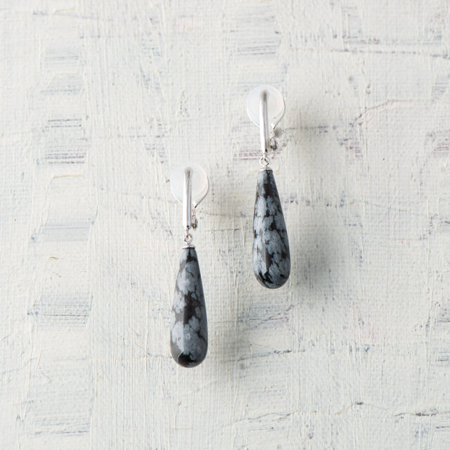 Pince(パンス）シックなスノーフレークオプシディアンのシルバーイヤリング