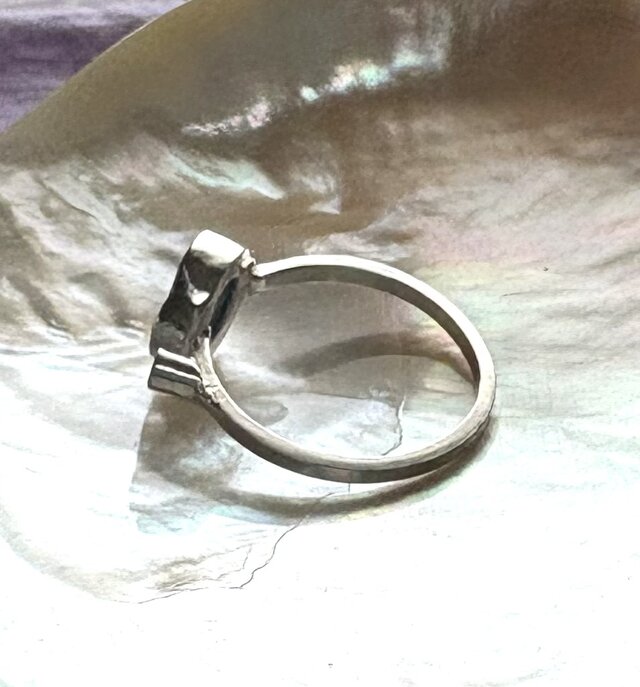 カービングアクアマリンのリング | iichi 日々の暮らしを