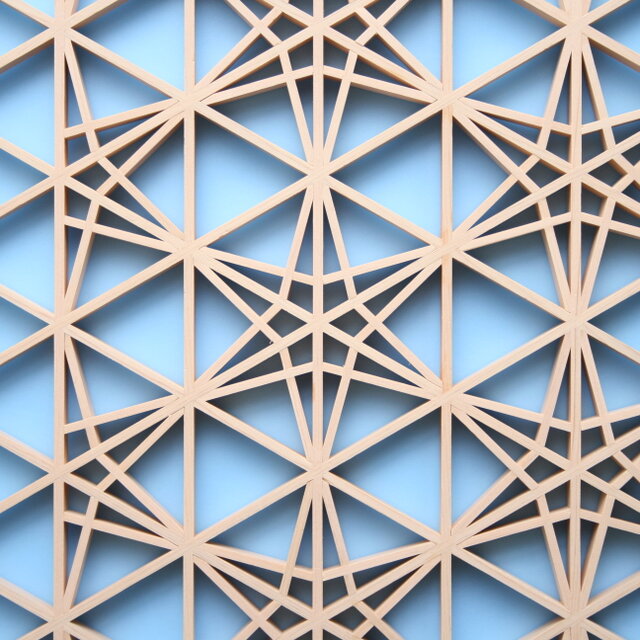 重ねりんどう ブルー背景　Natural / Brown / White