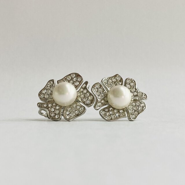 フラワービジューイヤリング/ホワイトピンク/R/made in japan