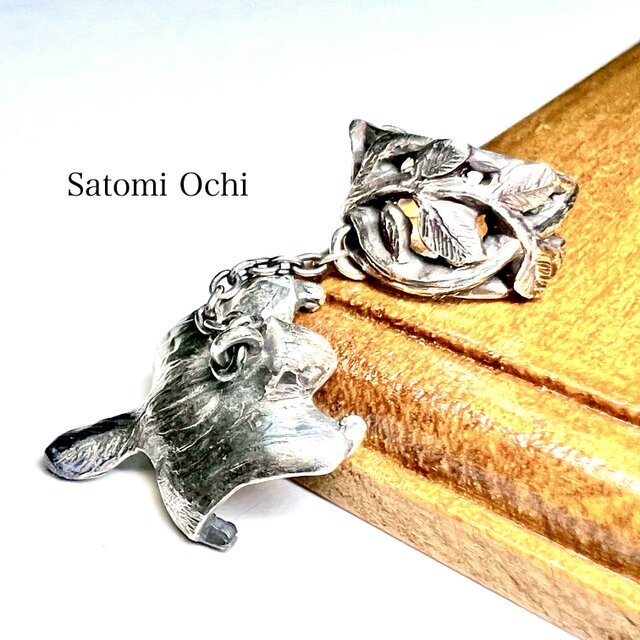 森の中をエゾモモンガ飛びます！イヤーカフ・一点物