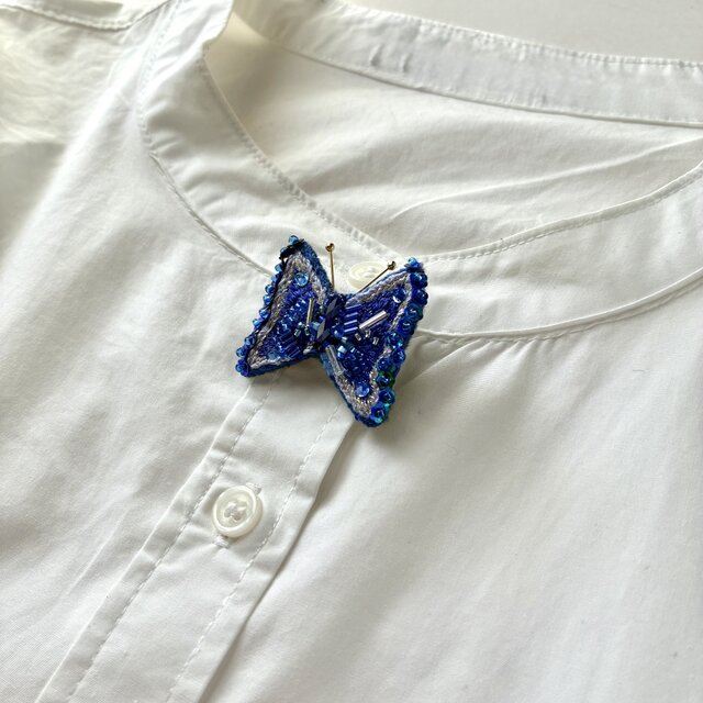 〚ニル〛刺繍ブローチ　３点 Silver Crescent 銀の三日月 ビーズ刺繍ブローチ ブローチ 銀や