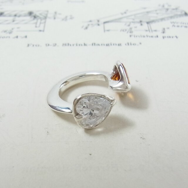 Two Elements（イヤーカフ・ジルコニア）