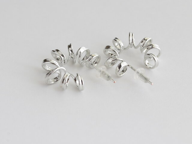 ハンドメイドピアス1732 ガラスピアス 72co No.44 鶺鴒鳴 ピアス（フック・チェーン