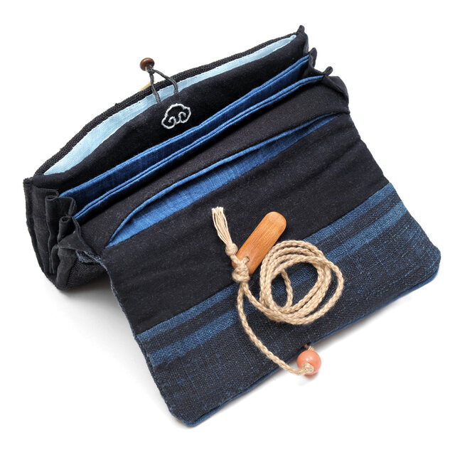 江戸期の大麻布と瑞雲の蛇腹式小物入れ