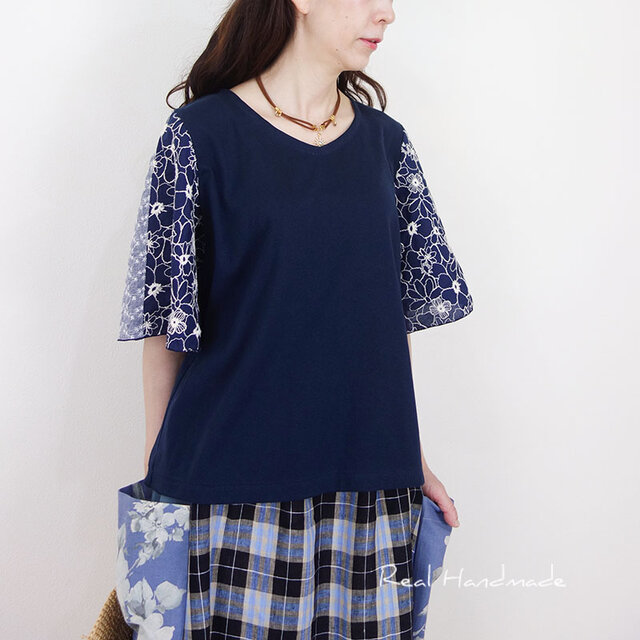 ラスト！[予約販売] ネイビー×花刺繍レースのひらり袖プル