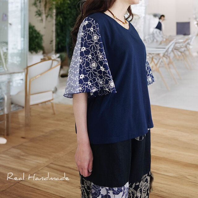ラスト！[予約販売] ネイビー×花刺繍レースのひらり袖プル