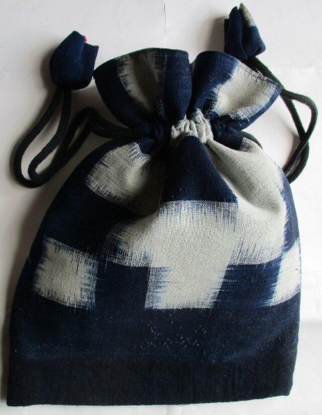 ８３０６　久留米の絵絣で作った巾着袋