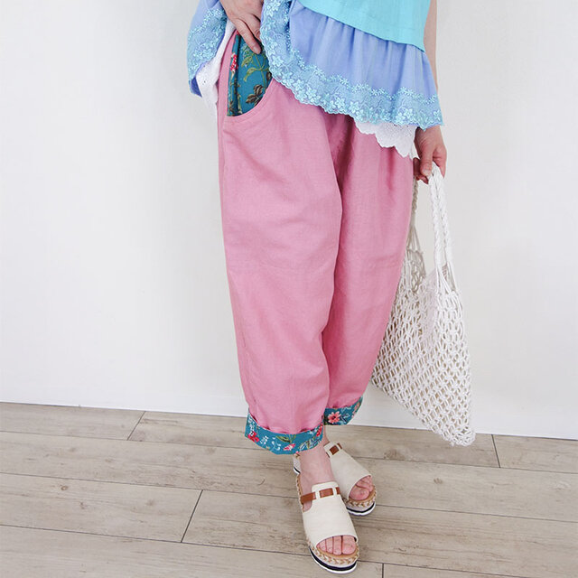 チェリーピンクのボタニカルガーデン・リネン3WAYサルエル風パンツ